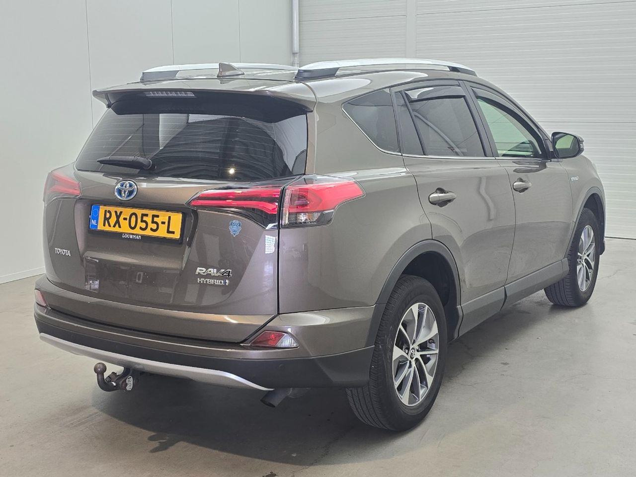 Toyota RAV4 2.5 Hybrid Style | 2016 | 125.975 km | Automaat | RX055L | NAP: Geen oordeel - SUV: picture 4 Toyota RAV4 2.5 Hybrid Style | 2016 | 125.975 km | Automaat | RX055L | NAP: Geen oordeel - SUV: picture 4