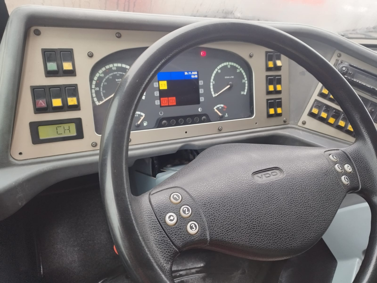 DEMAG AC200 - Mobile crane: picture 5 DEMAG AC200 - Mobile crane: picture 5