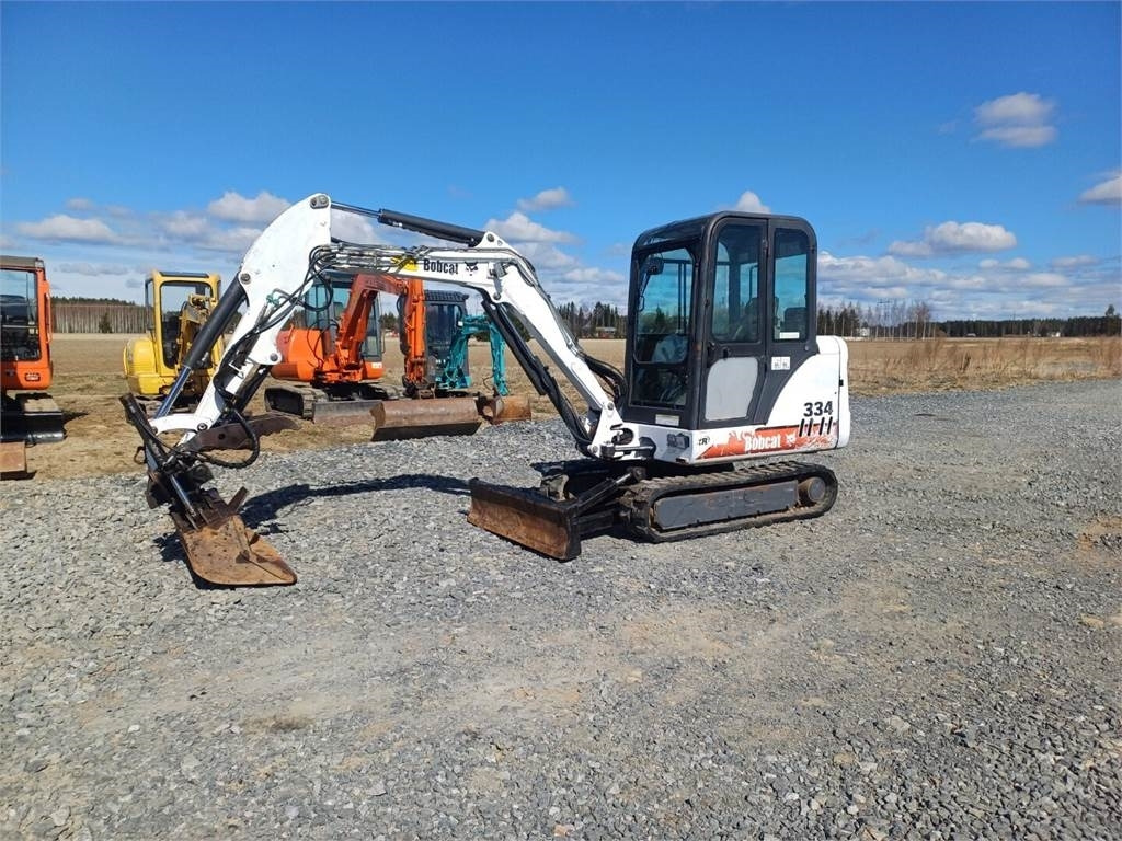 Bobcat 334 kallistajalla - Mini excavator: picture 1 Bobcat 334 kallistajalla - Mini excavator: picture 1