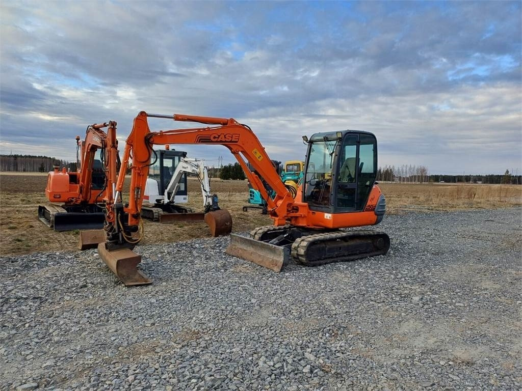 Case CX50 kallistajalla - Mini excavator: picture 1 Case CX50 kallistajalla - Mini excavator: picture 1