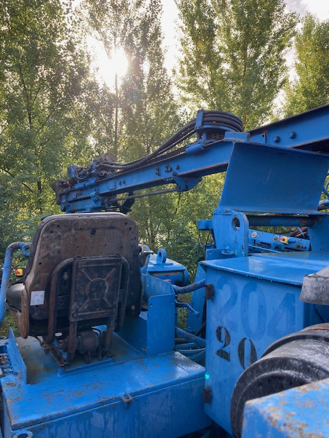 FOREUSE MONTABERT - Drilling machine: picture 2 FOREUSE MONTABERT - Drilling machine: picture 2