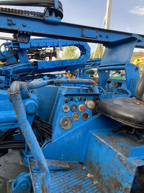 FOREUSE MONTABERT - Drilling machine: picture 3 FOREUSE MONTABERT - Drilling machine: picture 3