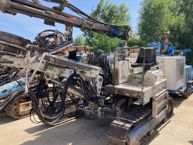 Foreuse Montabert - Drilling machine: picture 2 Foreuse Montabert - Drilling machine: picture 2