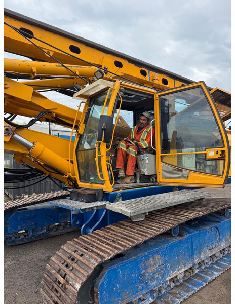 Bauer BG 24H - Drilling machine: picture 2 Bauer BG 24H - Drilling machine: picture 2