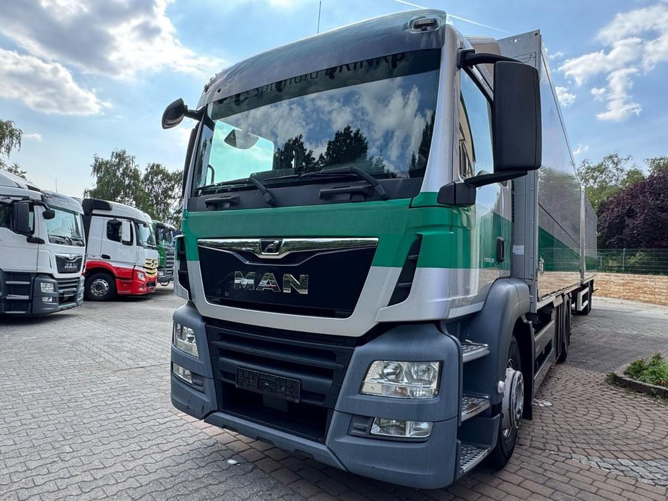 MAN TGS 26.460 2xAHK/2xLBW/Lenk-Lift/kpl.Zug - Box truck: picture 2 MAN TGS 26.460 2xAHK/2xLBW/Lenk-Lift/kpl.Zug - Box truck: picture 2