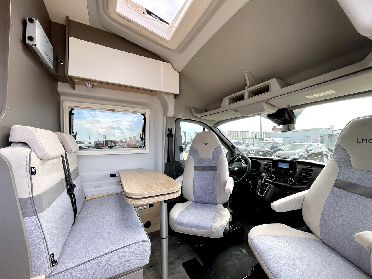 Camper van LMC Innovan 590C: picture 6