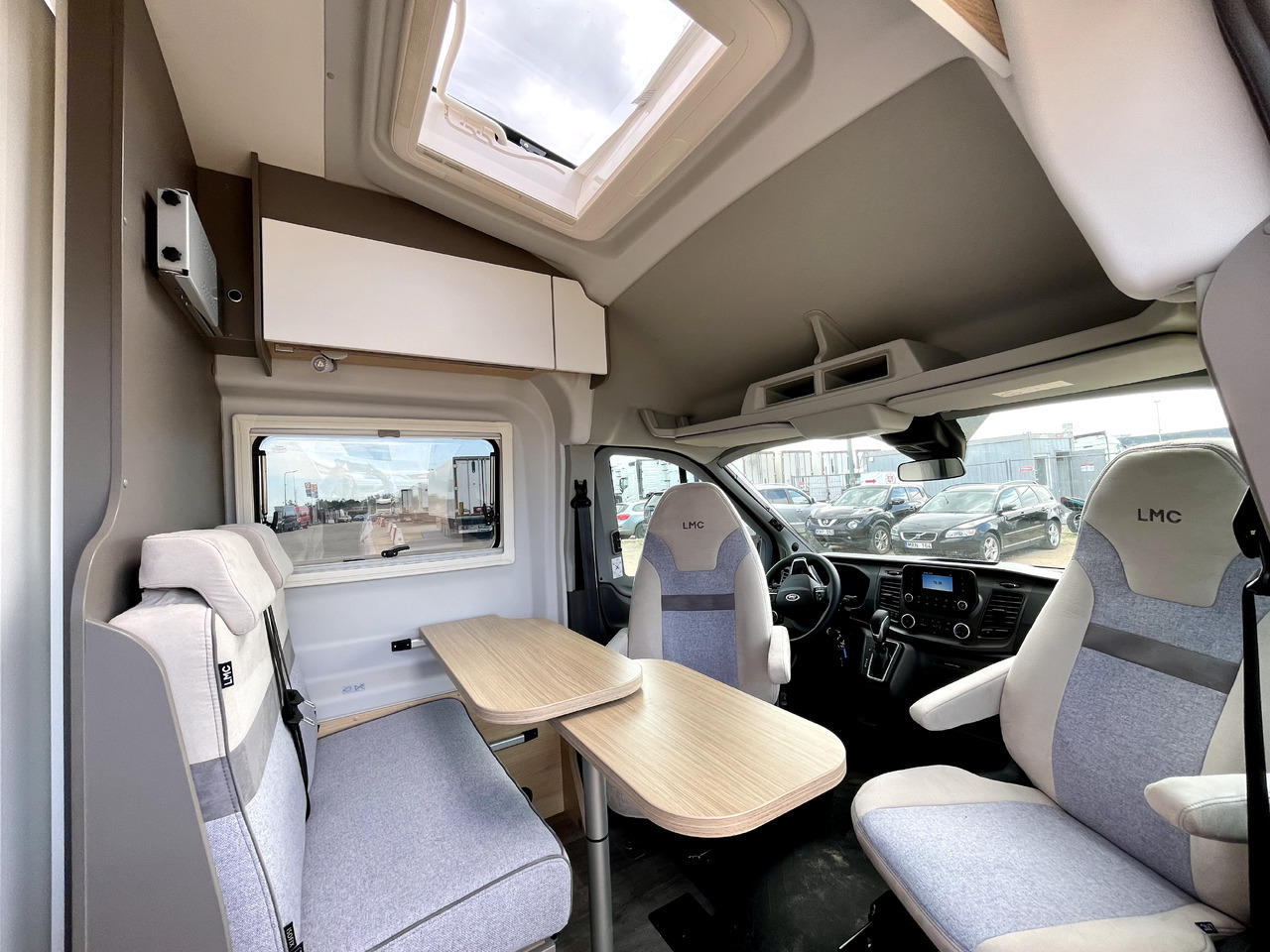 Camper van LMC Innovan 590C: picture 7