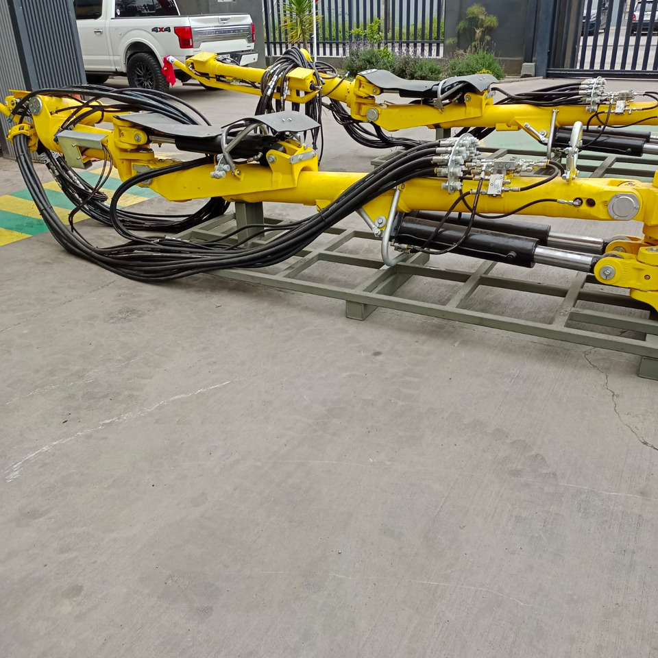 ATLAS COPCO EPIROC BRAZOS BUT28 PARA JUMBOS BOOMER 281 Y 282 - Mining machinery: picture 4 ATLAS COPCO EPIROC BRAZOS BUT28 PARA JUMBOS BOOMER 281 Y 282 - Mining machinery: picture 4