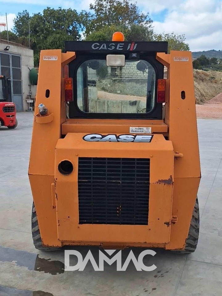CASE 721 - Skid steer loader: picture 3 CASE 721 - Skid steer loader: picture 3