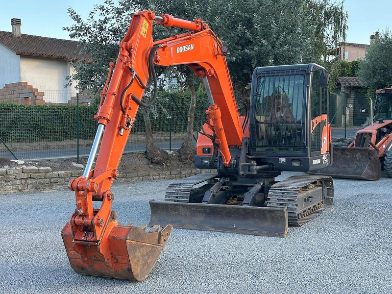 Excavator Doosan SOLAR 75V: picture 1