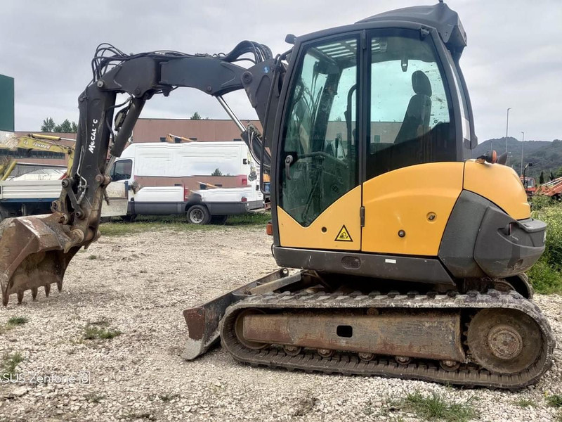Mecalac 6MCR - Mini excavator: picture 2 Mecalac 6MCR - Mini excavator: picture 2