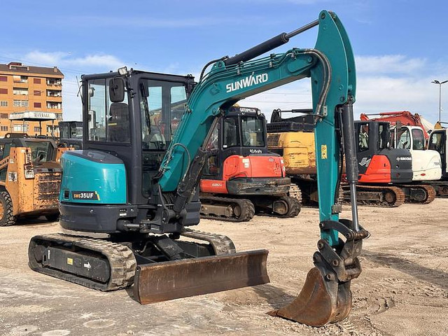 Sunward SWE35UF - Mini excavator: picture 2 Sunward SWE35UF - Mini excavator: picture 2