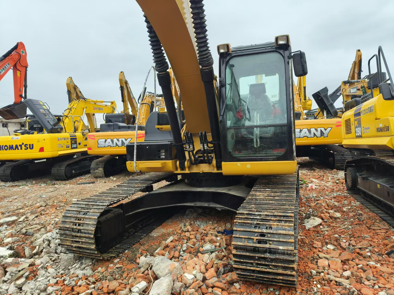 CATERPILLAR 320D2L - Crawler excavator: picture 4 CATERPILLAR 320D2L - Crawler excavator: picture 4