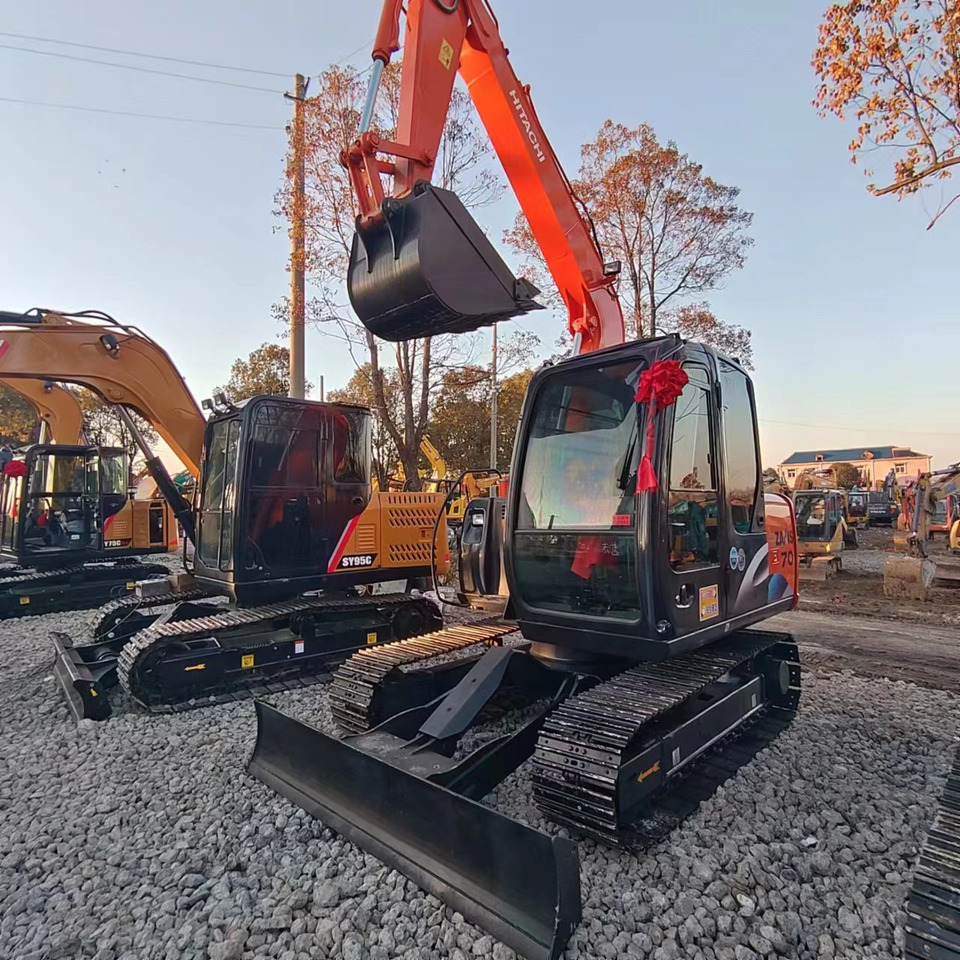 HITACHI ZX70 - Crawler excavator: picture 3 HITACHI ZX70 - Crawler excavator: picture 3