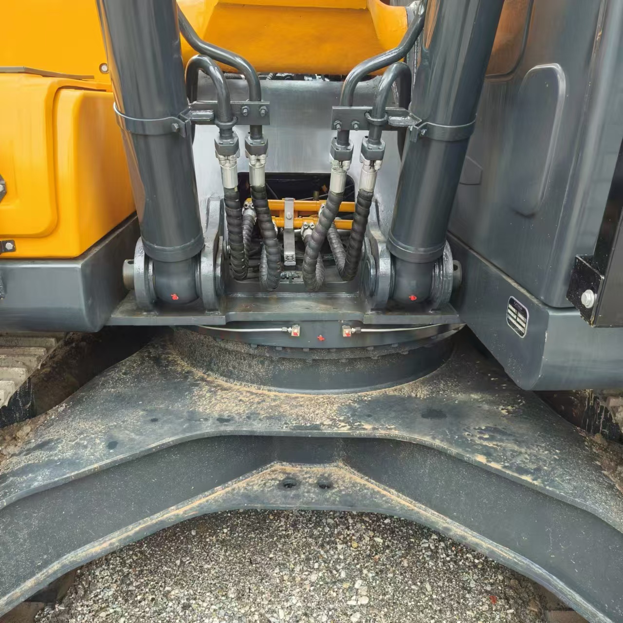 Crawler excavator HYUNDAI R220LC-9S: picture 23