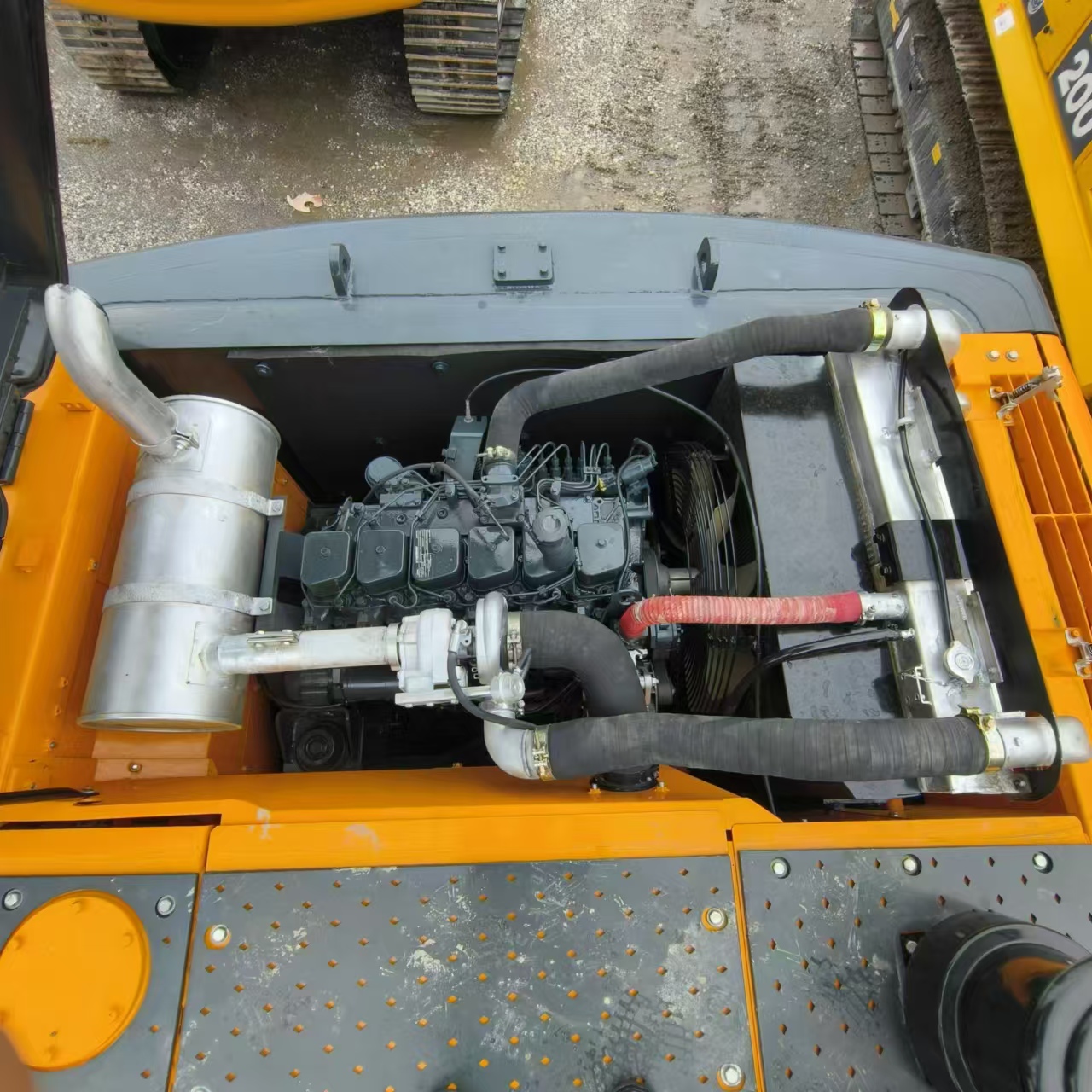 Crawler excavator HYUNDAI R220LC-9S: picture 24