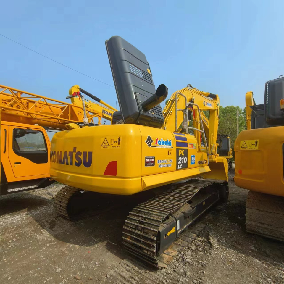 KOMATSU PC210-8 - Crawler excavator: picture 2 KOMATSU PC210-8 - Crawler excavator: picture 2