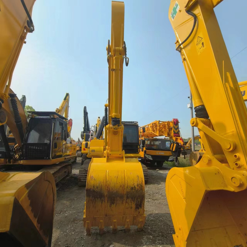 Crawler excavator KOMATSU PC210-8: picture 6 Crawler excavator KOMATSU PC210-8: picture 6