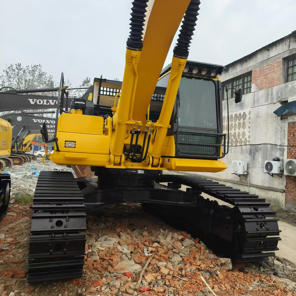 KOMATSU PC450 - Crawler excavator: picture 2 KOMATSU PC450 - Crawler excavator: picture 2