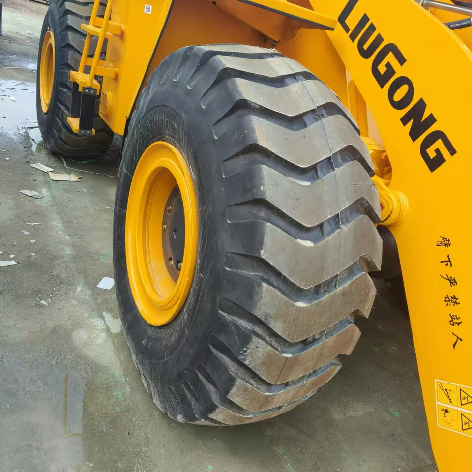 LIUGONG CL G865 - Wheel loader: picture 5 LIUGONG CL G865 - Wheel loader: picture 5