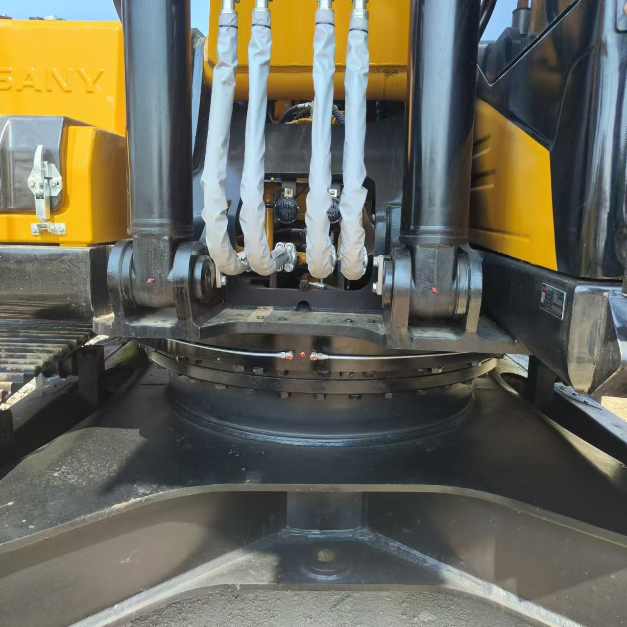 Crawler excavator SANY SY365H: picture 6