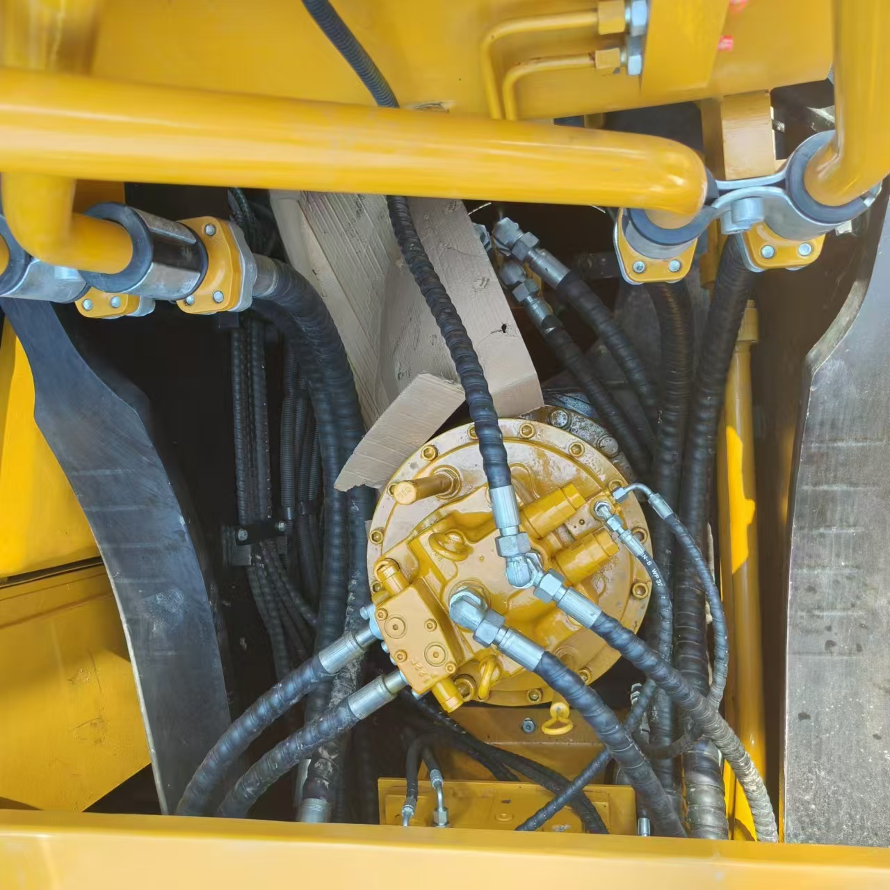 Crawler excavator SANY SY365H: picture 22