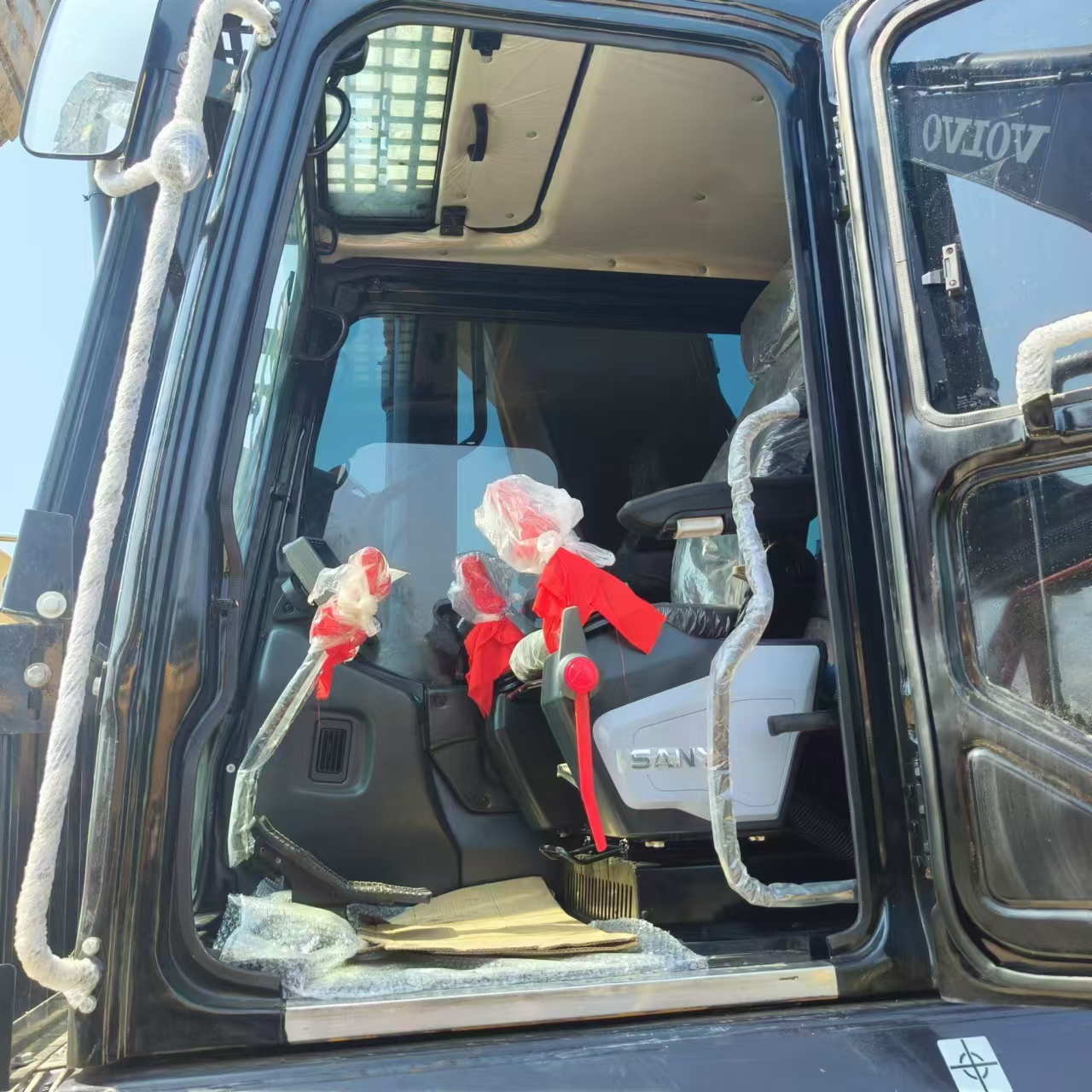 Crawler excavator SANY SY365H: picture 12