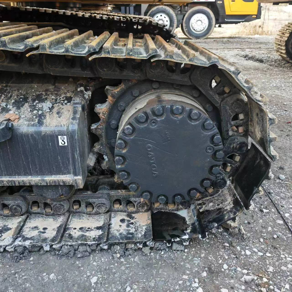 Crawler excavator VOLVO EC290: picture 20