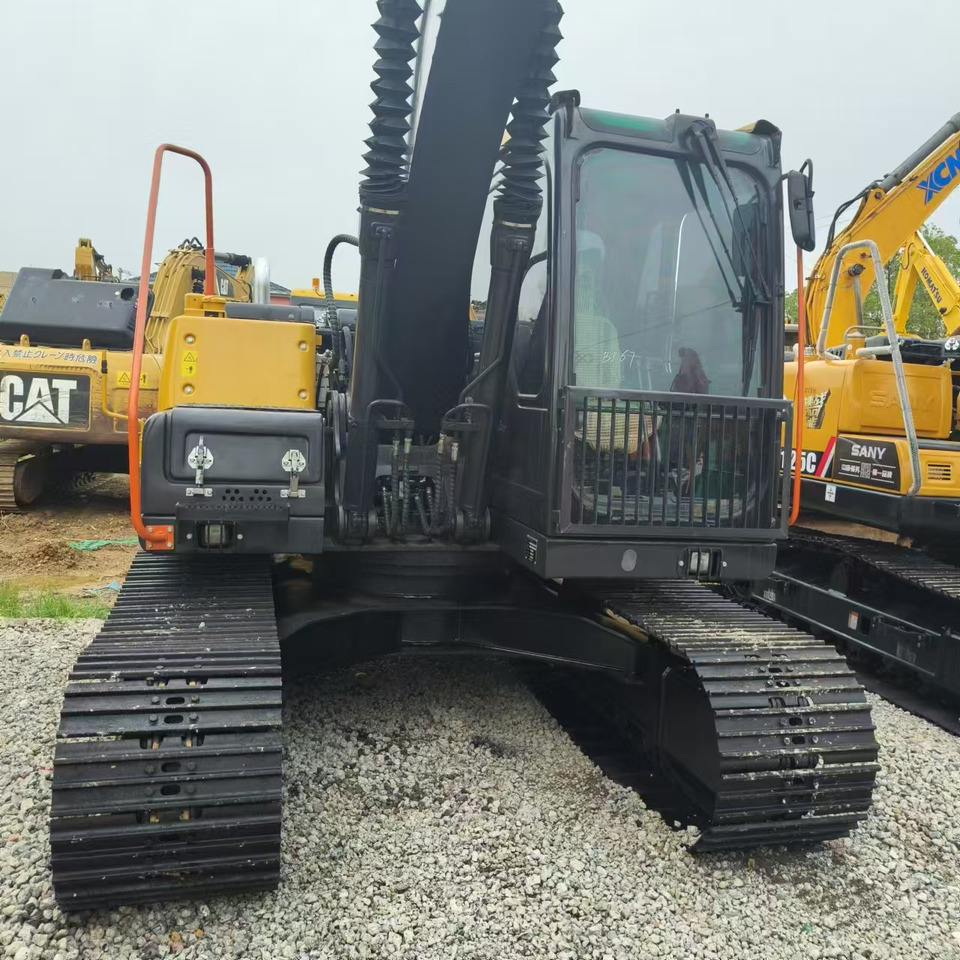 Crawler excavator Volvo EC140: picture 6