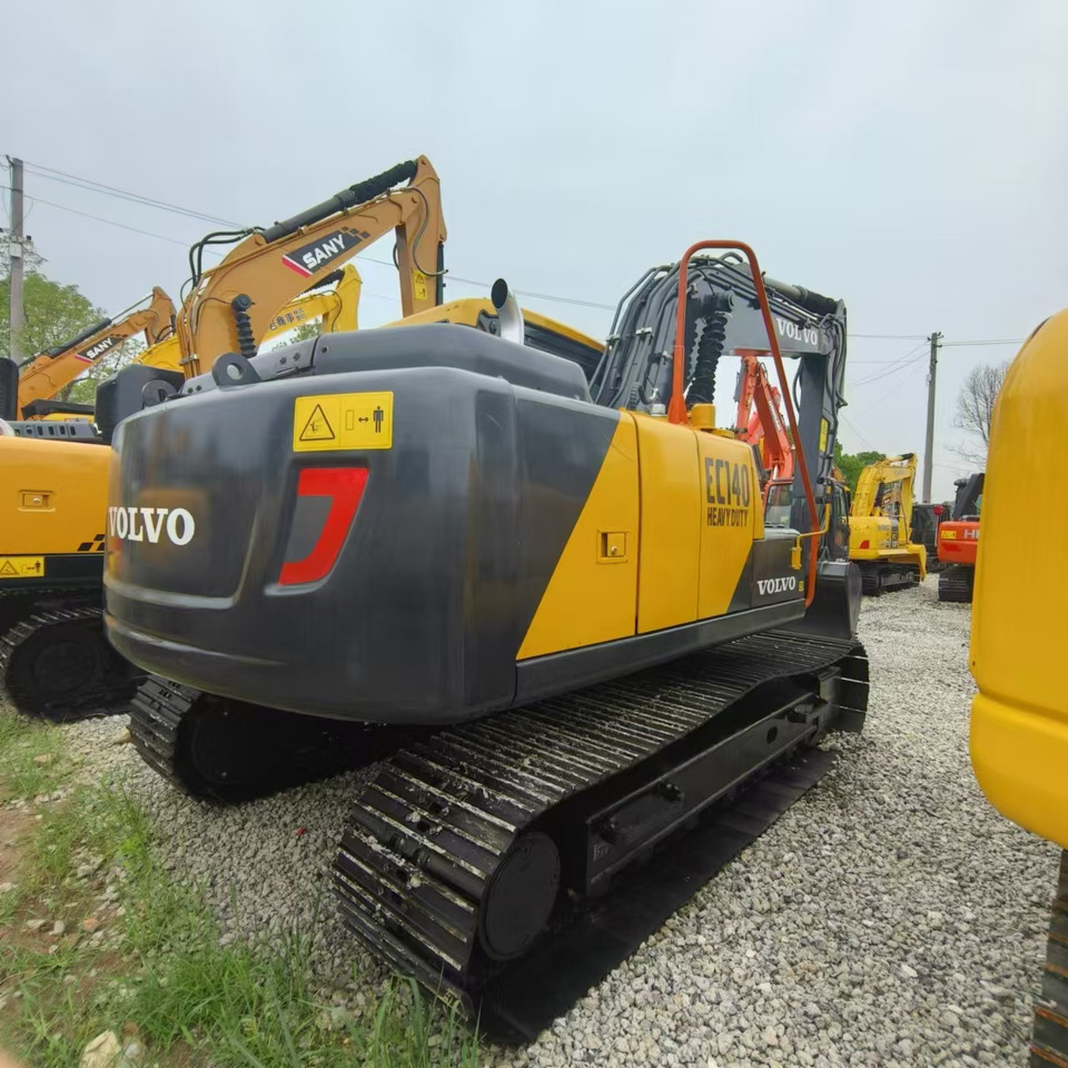 Crawler excavator Volvo EC140: picture 8