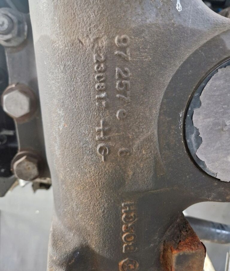 Bosch Renault VOLVO FH 4 RENAULT GAMA RANGE T truck - Steering gear for Truck: picture 3 Bosch Renault VOLVO FH 4 RENAULT GAMA RANGE T truck - Steering gear for Truck: picture 3