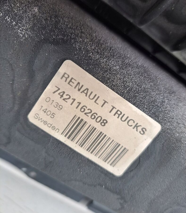 Renault CHŁODNICA POWIETRZA RENAULT GAMA T RANGE DTI 11 7421162608 - Intercooler for Truck: picture 2 Renault CHŁODNICA POWIETRZA RENAULT GAMA T RANGE DTI 11 7421162608 - Intercooler for Truck: picture 2