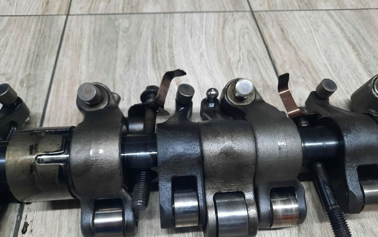 Renault KLAWIATURA RENAULT GAMA T RANGE DTI 11 430 460 VOLVO FM 4 D11K - Engine and parts for Truck: picture 3 Renault KLAWIATURA RENAULT GAMA T RANGE DTI 11 430 460 VOLVO FM 4 D11K - Engine and parts for Truck: picture 3