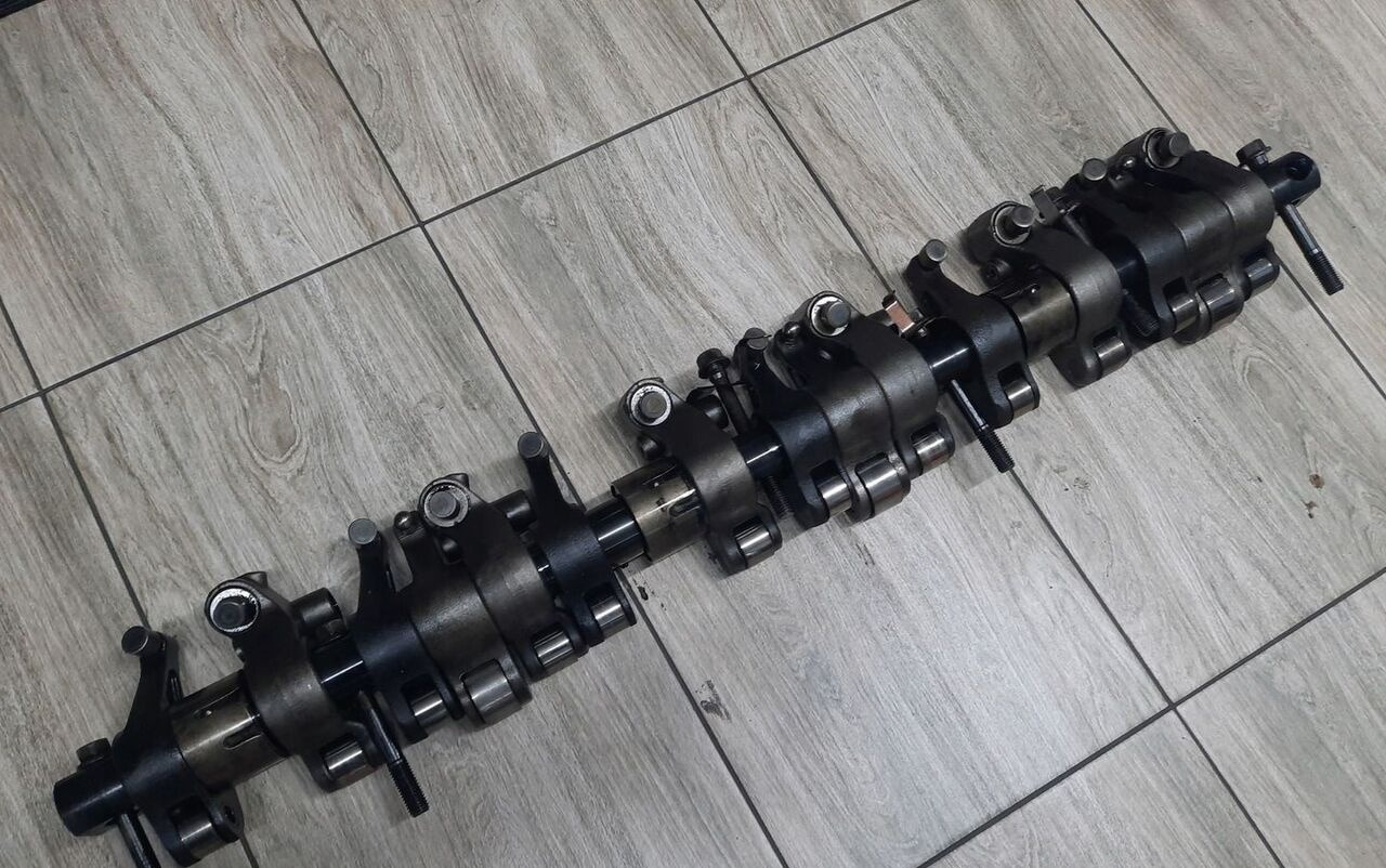 Renault KLAWIATURA RENAULT GAMA T RANGE DTI 11 430 460 VOLVO FM 4 D11K - Engine and parts for Truck: picture 1 Renault KLAWIATURA RENAULT GAMA T RANGE DTI 11 430 460 VOLVO FM 4 D11K - Engine and parts for Truck: picture 1