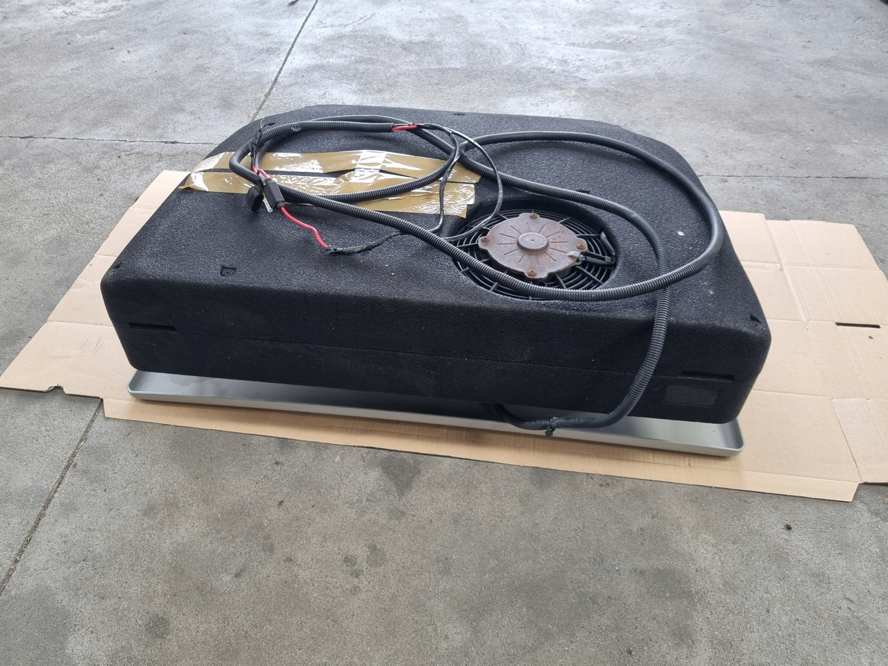 VIESA KLIMATYZACJA POSTOJOWA VIESA FORD F MAX 500 - Heating/ Ventilation for Truck: picture 3 VIESA KLIMATYZACJA POSTOJOWA VIESA FORD F MAX 500 - Heating/ Ventilation for Truck: picture 3