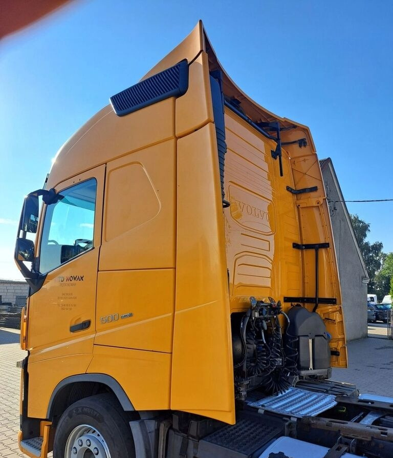 VOLVO KABINA KOMPLETNA VOLVO FH 4 EURO 6 GLOBETROTTER - Cab for Truck: picture 5 VOLVO KABINA KOMPLETNA VOLVO FH 4 EURO 6 GLOBETROTTER - Cab for Truck: picture 5