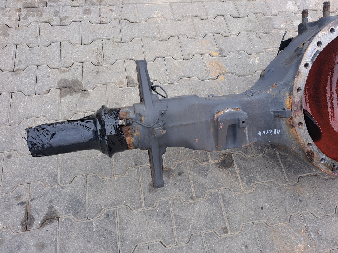 VOLVO OBUDOWA MOSTU POCHWA MS18X VOLVO FH 4 FM 4 FMX 18 SZPILEK - Transmission for Truck: picture 3 VOLVO OBUDOWA MOSTU POCHWA MS18X VOLVO FH 4 FM 4 FMX 18 SZPILEK - Transmission for Truck: picture 3