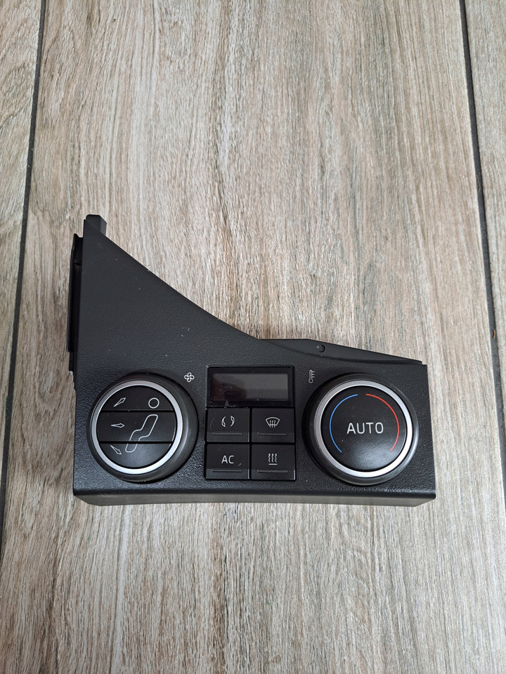 VOLVO PANEL NAWIEWU OGRZEWANIA KLIMATYZACJI VOLVO FH 4 FH 16 22130999 - Heating/ Ventilation for Truck: picture 1 VOLVO PANEL NAWIEWU OGRZEWANIA KLIMATYZACJI VOLVO FH 4 FH 16 22130999 - Heating/ Ventilation for Truck: picture 1