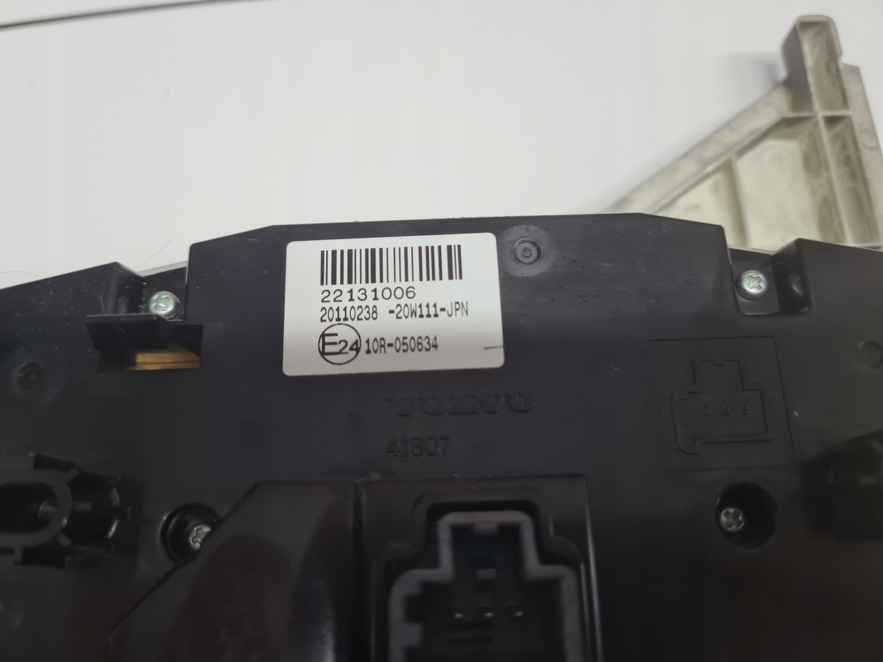 VOLVO PANEL NAWIEWU OGRZEWANIA KLIMATYZACJI VOLVO FH 4 - Heating/ Ventilation for Truck: picture 4 VOLVO PANEL NAWIEWU OGRZEWANIA KLIMATYZACJI VOLVO FH 4 - Heating/ Ventilation for Truck: picture 4