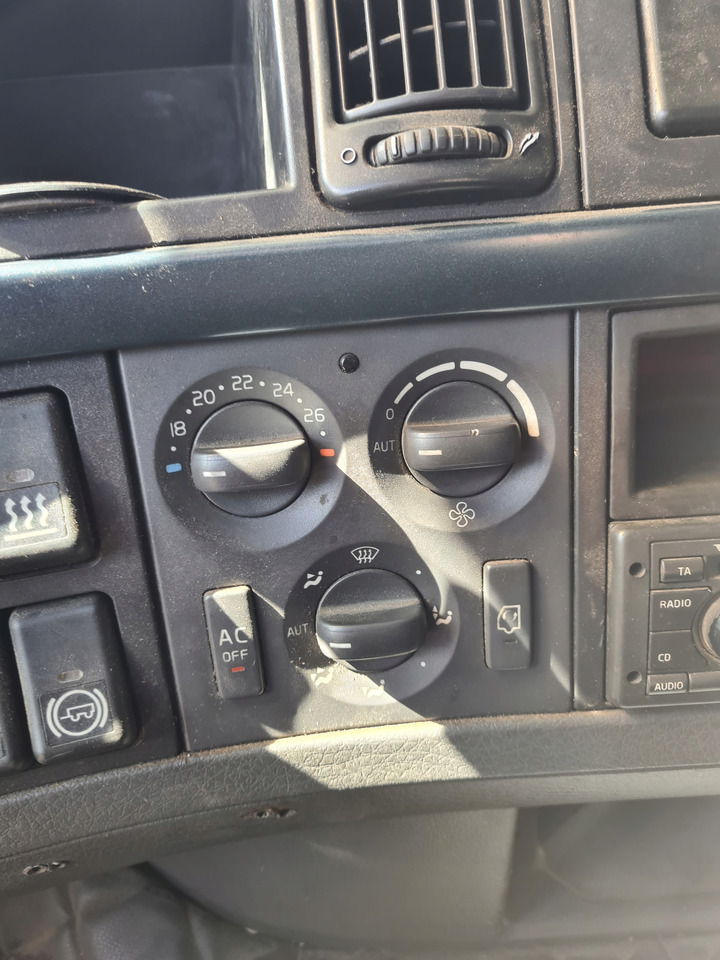 VOLVO PANEL NAWIEWU OGRZEWANIA KLIMATYZACJI VOLVO FH FM 9 13 LIFT - Heating/ Ventilation for Truck: picture 5 VOLVO PANEL NAWIEWU OGRZEWANIA KLIMATYZACJI VOLVO FH FM 9 13 LIFT - Heating/ Ventilation for Truck: picture 5