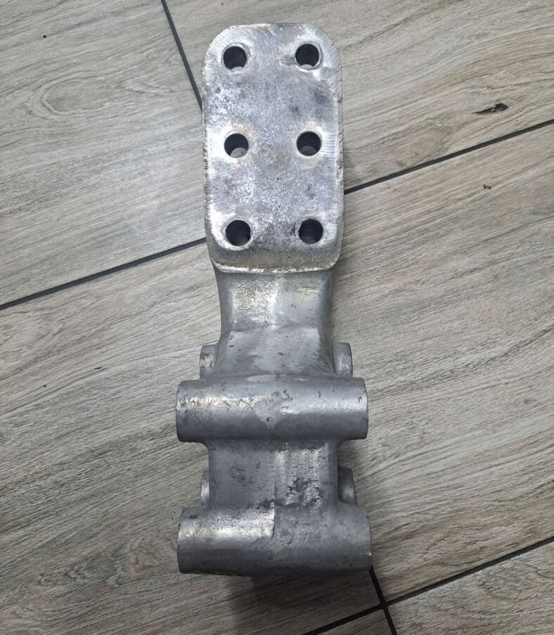 Volvo MOCOWANIE ALUMINIOWE ZAWIESZENIA KABINY TYŁ FH 5 22383055 - Cab and interior for Truck: picture 4 Volvo MOCOWANIE ALUMINIOWE ZAWIESZENIA KABINY TYŁ FH 5 22383055 - Cab and interior for Truck: picture 4