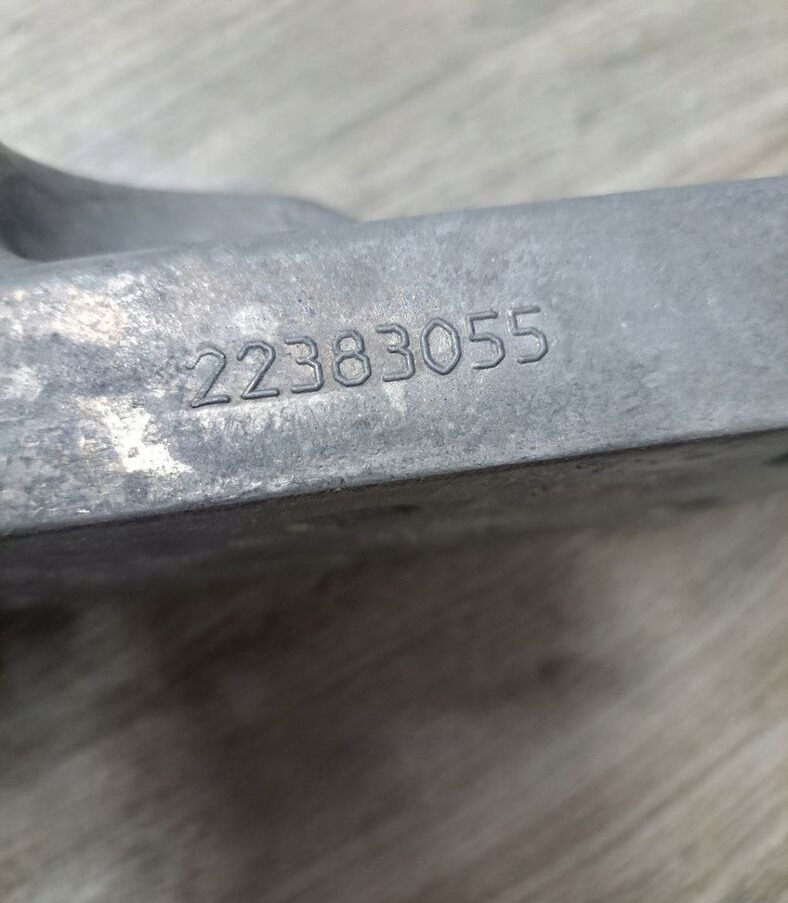 Volvo MOCOWANIE ALUMINIOWE ZAWIESZENIA KABINY TYŁ FH 5 22383055 - Cab and interior for Truck: picture 3 Volvo MOCOWANIE ALUMINIOWE ZAWIESZENIA KABINY TYŁ FH 5 22383055 - Cab and interior for Truck: picture 3