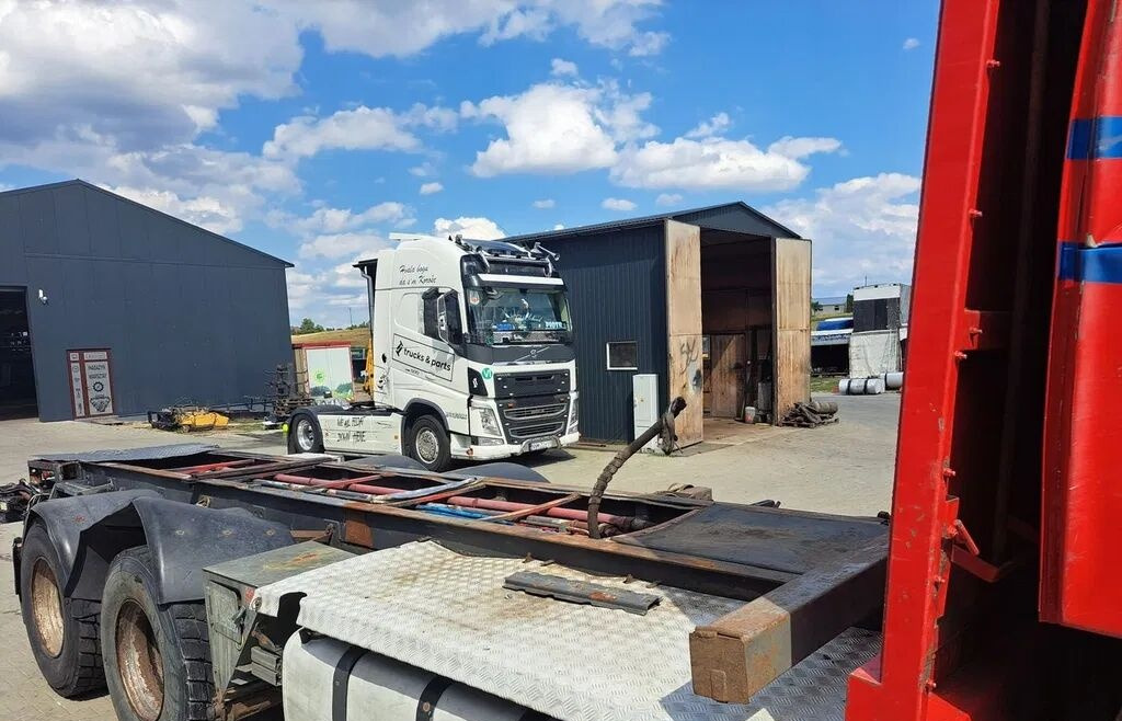 ZABUDOWA DO DZWIGU HDS DO LASU ZABUDOWA Z VOLVO FH 16 FH 13 FH 12 FM Volvo BERGS Volvo - Frame/ Chassis for Truck: picture 4 ZABUDOWA DO DZWIGU HDS DO LASU ZABUDOWA Z VOLVO FH 16 FH 13 FH 12 FM Volvo BERGS Volvo - Frame/ Chassis for Truck: picture 4