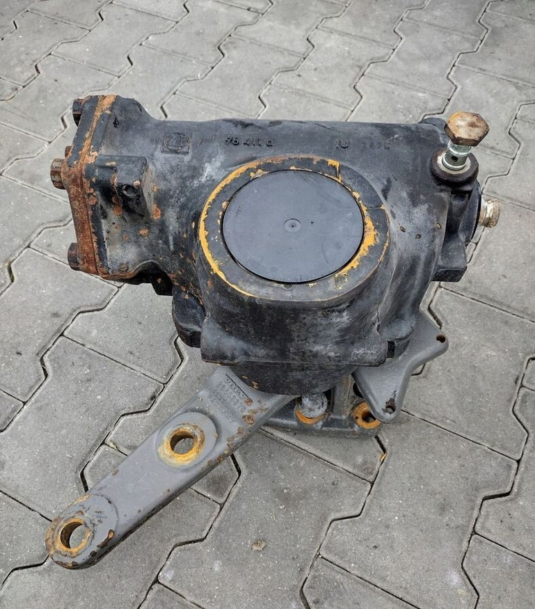ZF KOLUMNA KIEROWNICZA OSI SKRĘTNEJ VOLVO FH FM 6X2 - Steering gear for Truck: picture 1 ZF KOLUMNA KIEROWNICZA OSI SKRĘTNEJ VOLVO FH FM 6X2 - Steering gear for Truck: picture 1