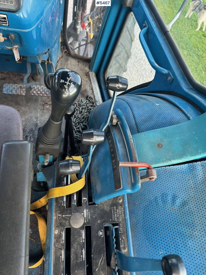 Farm tractor 1983 Ford 7710 4x4 w/ frontloader: picture 18