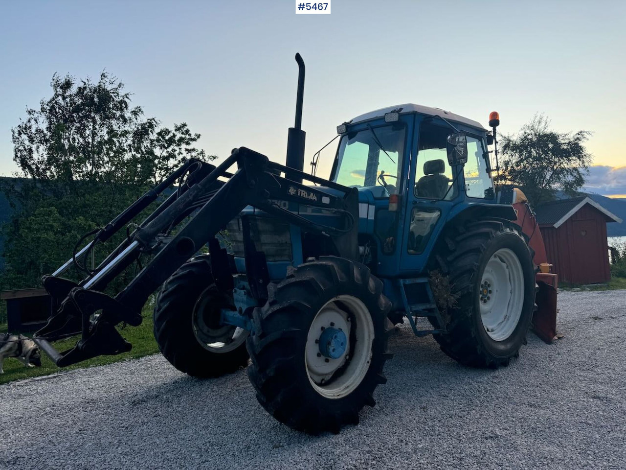 Farm tractor 1983 Ford 7710 4x4 w/ frontloader: picture 11