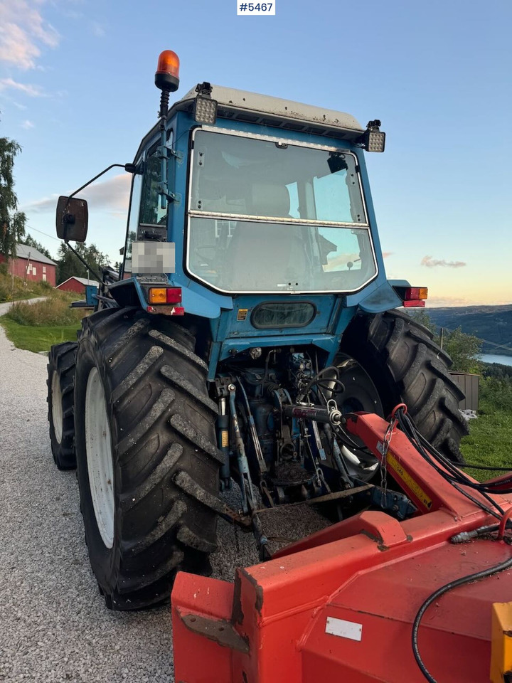 Farm tractor 1983 Ford 7710 4x4 w/ frontloader: picture 5