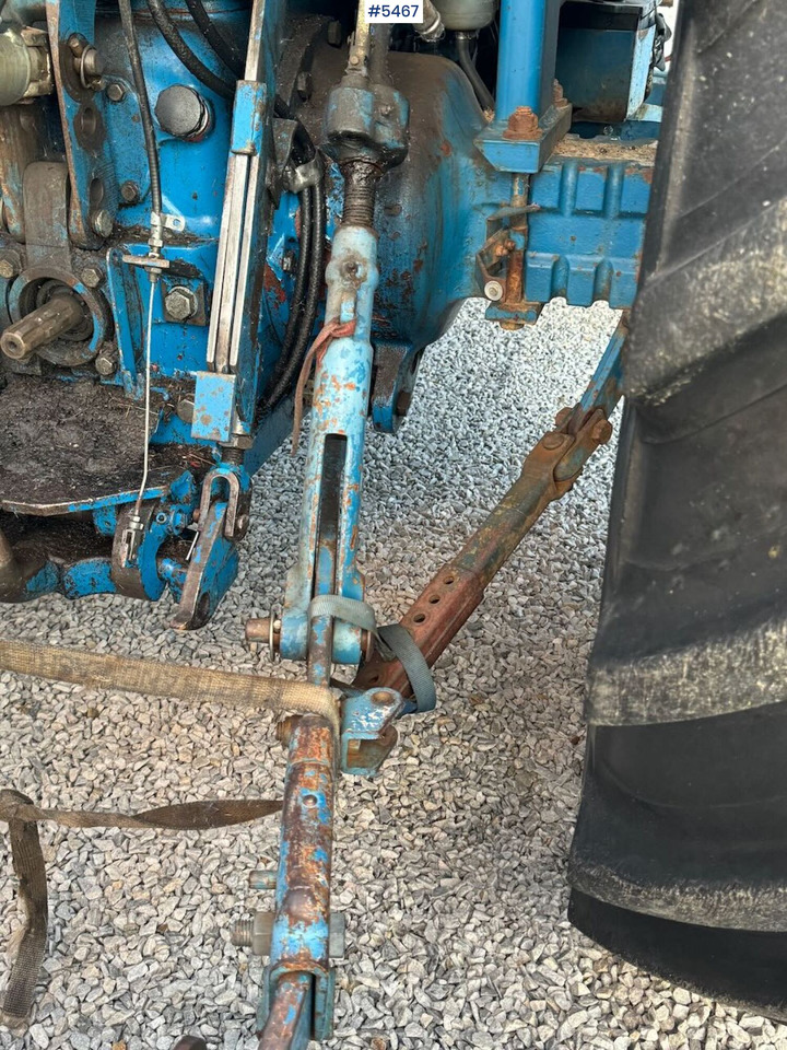 Farm tractor 1983 Ford 7710 4x4 w/ frontloader: picture 20