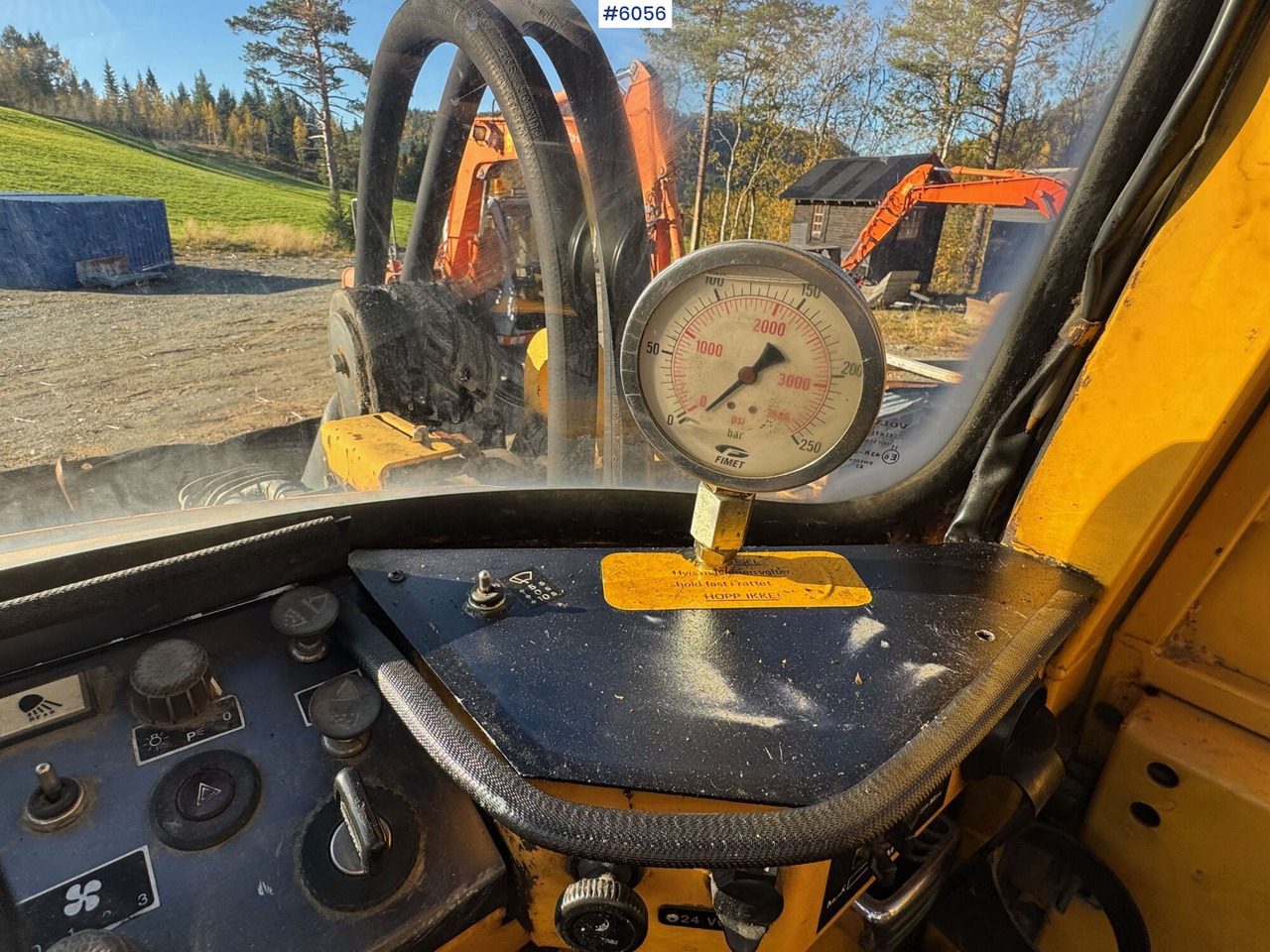 Wheel loader 1983 Volvo BM 4500 repair object: picture 15