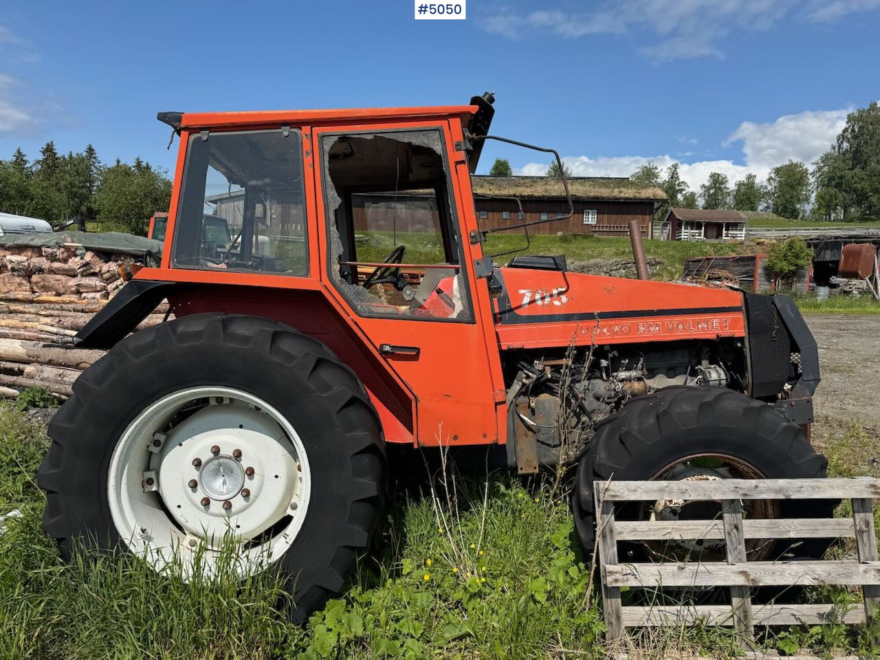 1985 Valmet 705 Turbo rep. Object - Farm tractor: picture 1 1985 Valmet 705 Turbo rep. Object - Farm tractor: picture 1